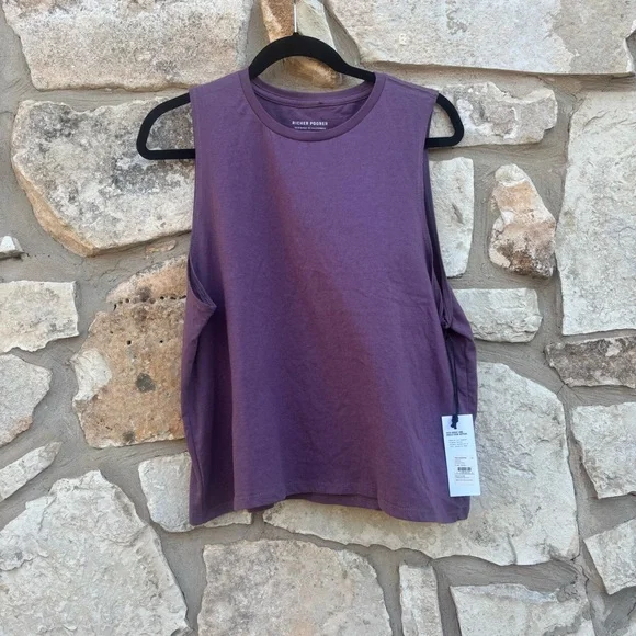 Richer poorer women’s cropped tank top in plum size x large NWT - Picture 5 of 5